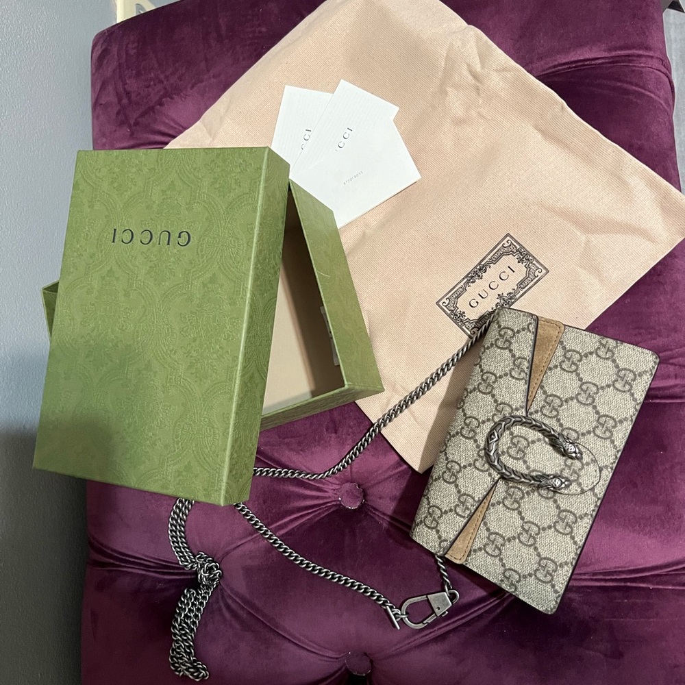 New Never Worn Gucci Dionysus Mini GG supreme canvas & Amp Suede